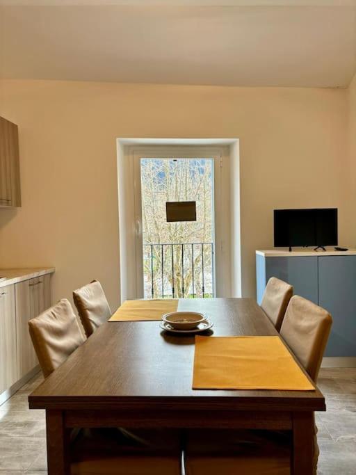 Loft In Fiera Apartment Varzi Luaran gambar