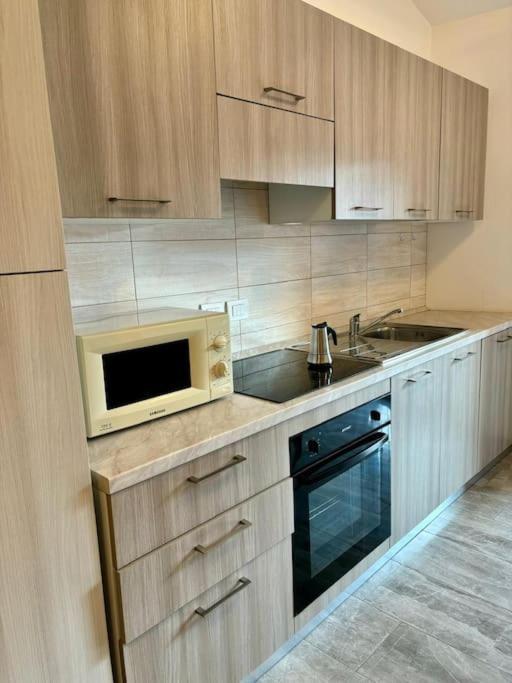 Loft In Fiera Apartment Varzi Luaran gambar