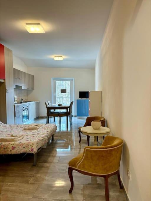 Loft In Fiera Apartment Varzi Luaran gambar